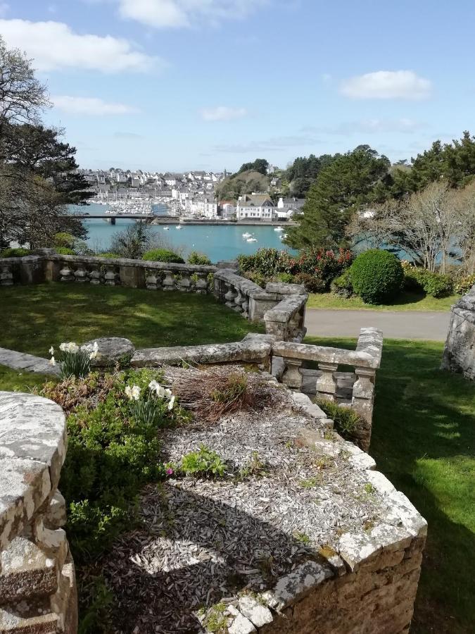 Chateau De Locqueran Pierres Et Filets Bleus Audierne Exteriör bild