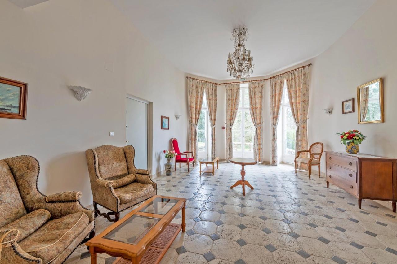 Chateau De Locqueran Pierres Et Filets Bleus Audierne Exteriör bild