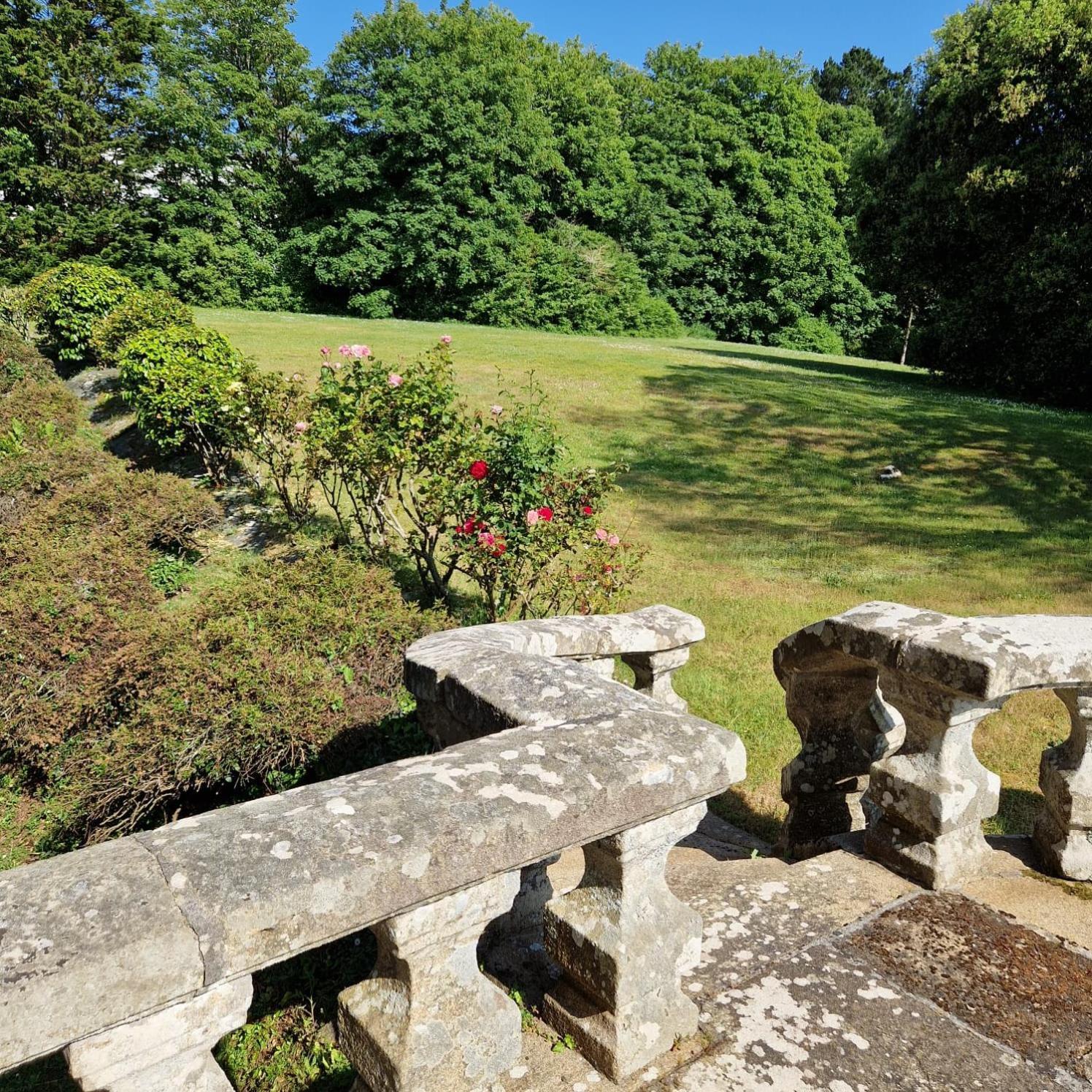 Chateau De Locqueran Pierres Et Filets Bleus Audierne Exteriör bild